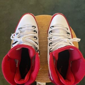 2109 Air Jordan 9 Retro BP ‘Gym Red’